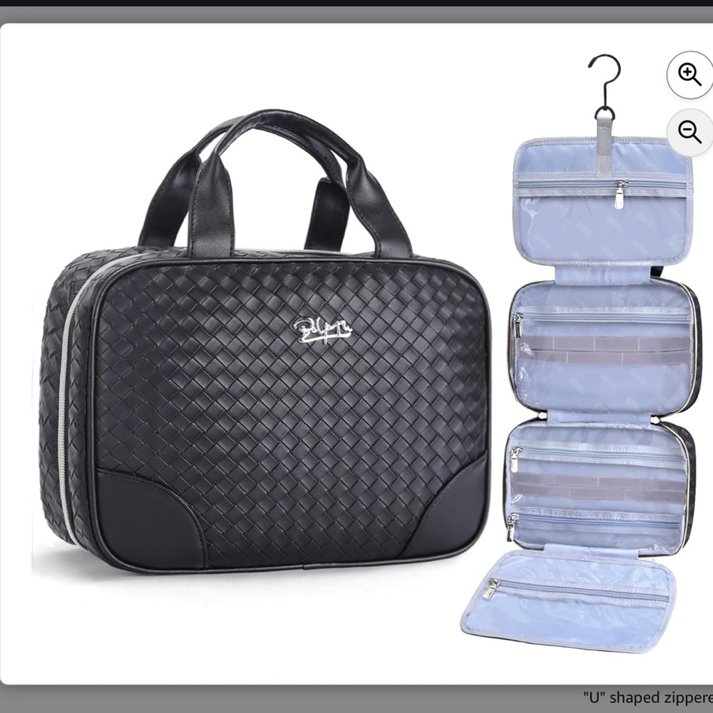 NWT Boyatu Travel Bag for Makeup & Toiletries, Hangs Too!